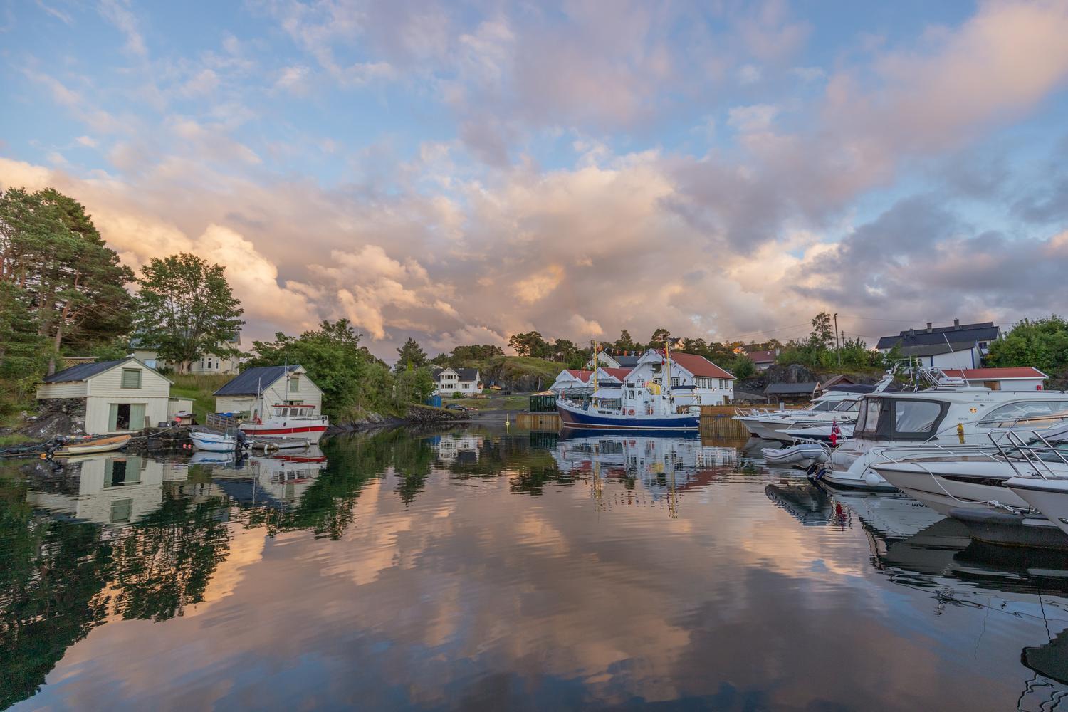 Kulleseidkanalen Gjestehamn Bomlo Екстер'єр фото